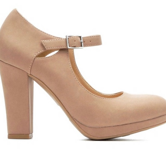 WOMEN'S Y-NOT ARIEL PUMPS. - Picture 1 of 5